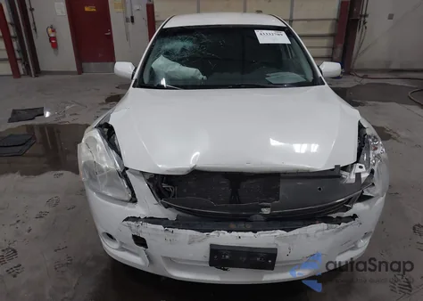 2011 Nissan Altima 2.5 S z USA, uszkodzony, nr VIN 1N4AL2AP7BN438674